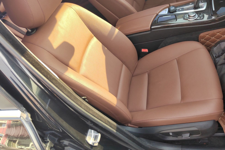 宝马5系 2017款 525Li 领先型局部细节41