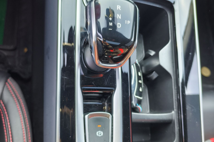 思皓曜 2021款 1.5TGDI DCT穿云RACE版中控内饰7011