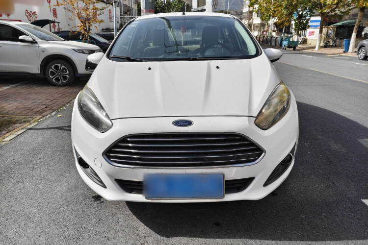 福特 嘉年华 2013款 三厢 1.5L 自动品尚型车身外观6001