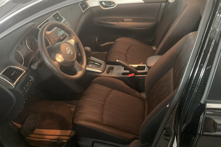 日产 轩逸 2024款 经典 1.6XE CVT舒适版局部细节19