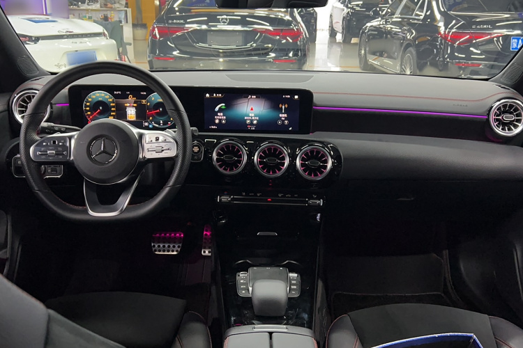 奔驰CLA 2022款 CLA 200 猎跑车中控内饰7003