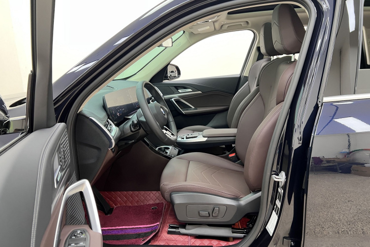 宝马X1 2024款 sDrive25Li M运动套装中控内饰7006