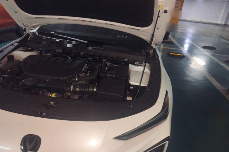 长安UNI-V 2025款 第三代 2.0T 劲速型局部细节9007