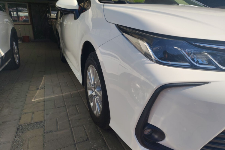 丰田 卡罗拉 2019款 1.2T S-CVT GL先锋版局部细节9007