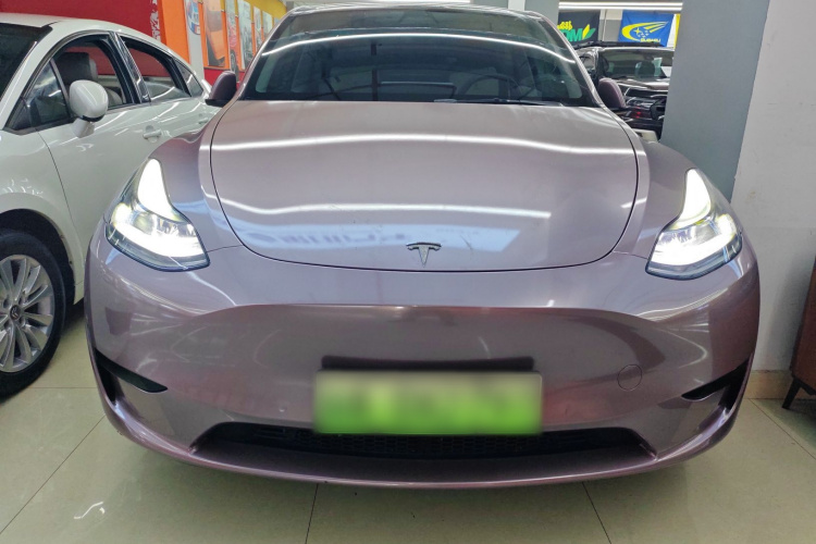 特斯拉 Model Y 2022款 改款 后轮驱动版车身外观2