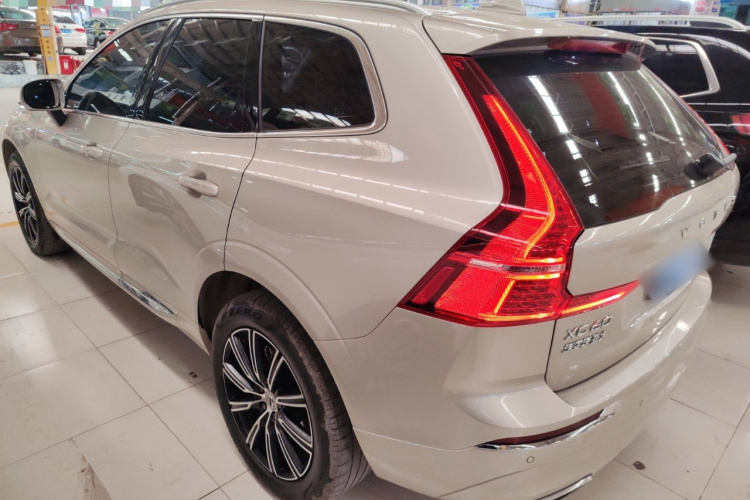 沃尔沃XC60 2020款 T5 四驱智远豪华版车身外观4