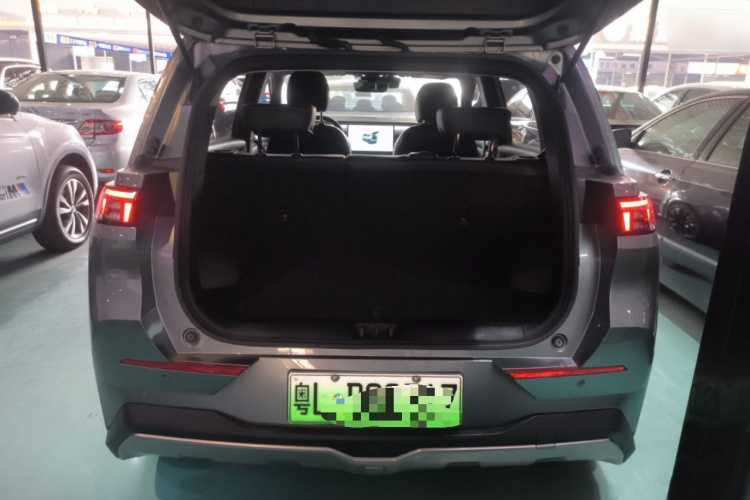 埃安 AION Y 2021款 70 科技活力版机舱底盘23