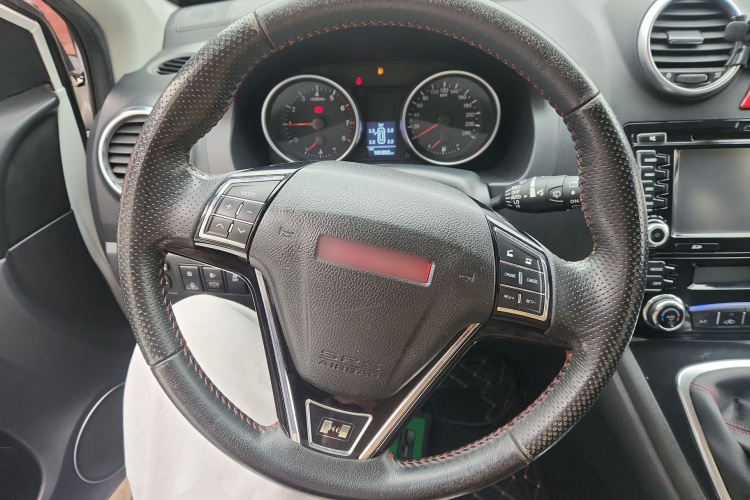 哈弗H6 2013款 升级版 1.5T 手动两驱精英型中控内饰13