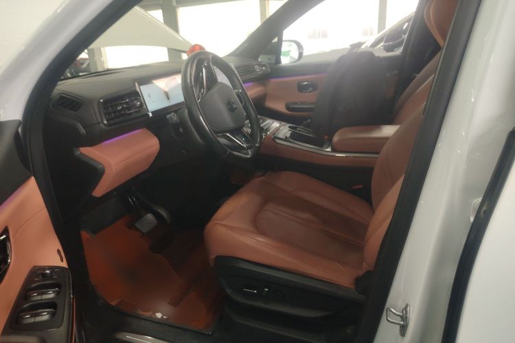 蔚来EC6 2020款 605KM 运动版中控内饰19