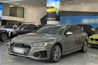 奥迪S4 2023款 S4 3.0TFSI