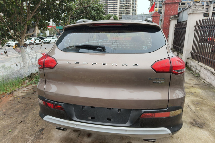 猎豹汽车 猎豹CS10 2017款 2.0T 手动新锐型车身外观6