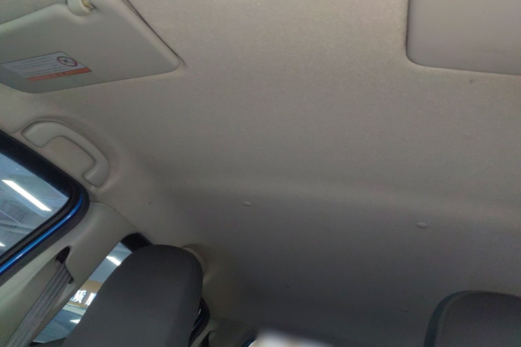 铃木 奥拓 2013款 1.0L 自动豪华型局部细节22