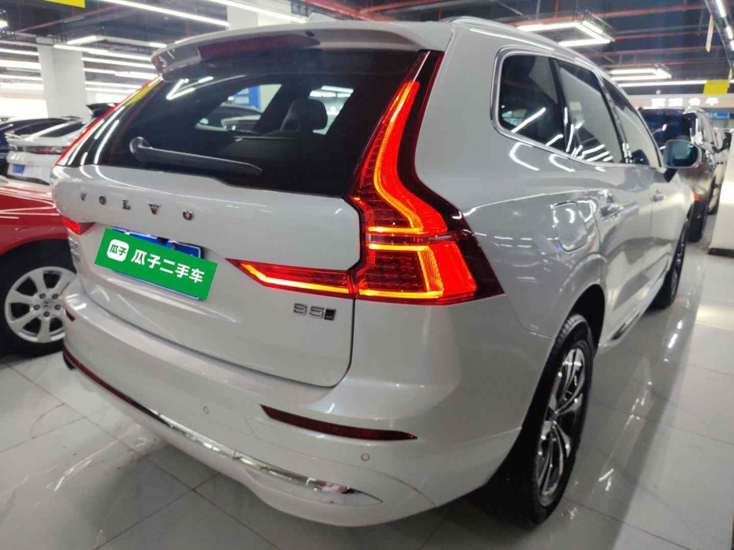 沃尔沃XC60 2025款 B5 四驱智逸豪华版(5)