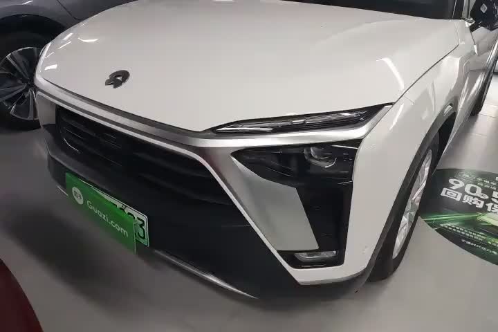 蔚来ES8 2022款 100kWh 七座版实拍1