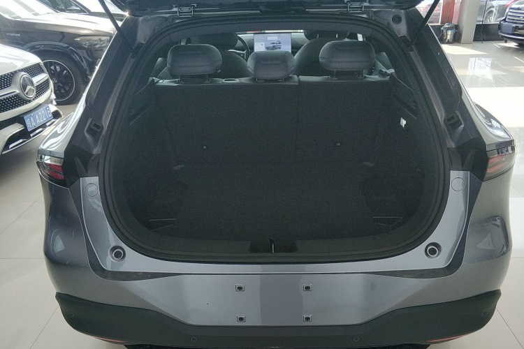 深蓝汽车 深蓝S05 2026款 620Plus纯电版机舱底盘23