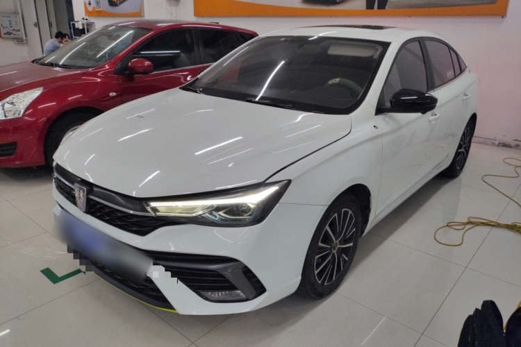 荣威i5 2021款 1.5L CVT钻石版车身外观1