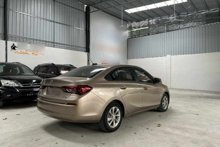 别克 凯越 2018款 15N CVT精英型车身外观6004