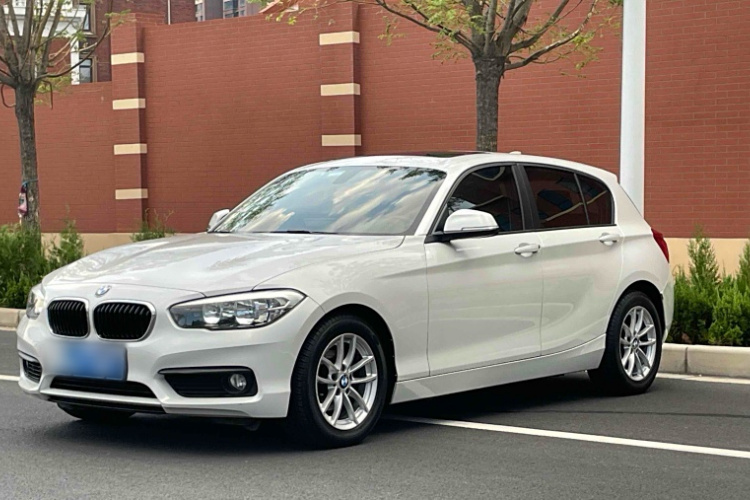 宝马1系(进口) 2016款 118i 领先型车身外观1