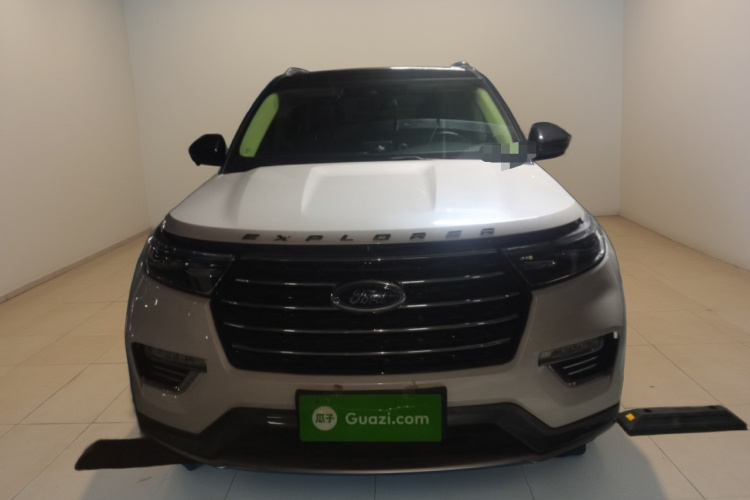 福特 探险者 2020款 EcoBoost 285 四驱风尚版 6座车身外观2