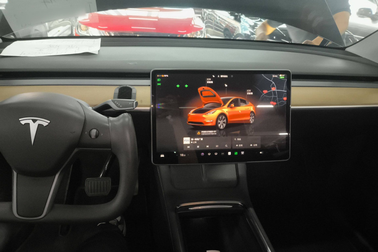 特斯拉 Model Y 2022款 后轮驱动版中控内饰12