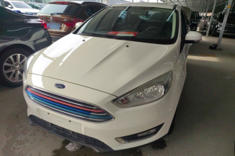 福特 福克斯 2017款 三厢 EcoBoost 125 手动超能风尚型智行版