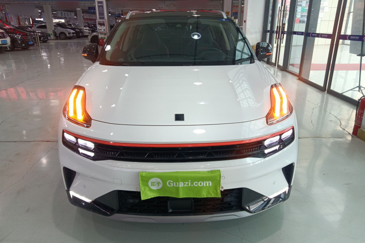 领克06 2020款 1.5T 耀Halo车身外观2