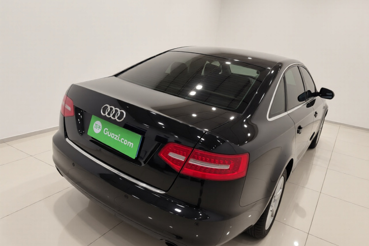 奥迪A6L 2011款 2.0 TFSI 自动舒适型车身外观7