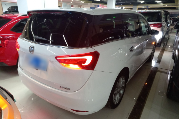 别克GL6 2019款 18T 6座互联豪华型 国VI车身外观7