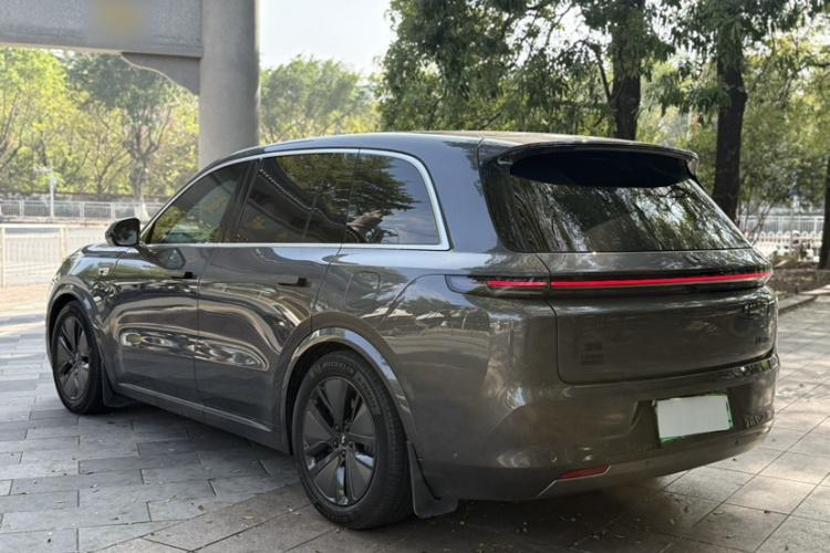 理想汽车 理想L8 2024款 Max车身外观6006