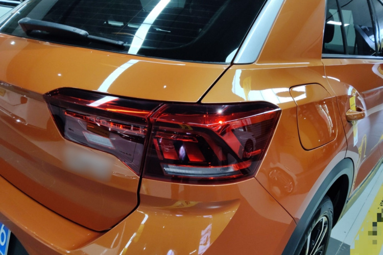 大众 T-ROC探歌 2019款 280TSI DSG两驱舒适型 国VI车身外观9