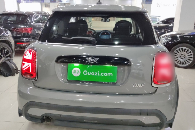 MINI 2022款 1.5T ONE车身外观6
