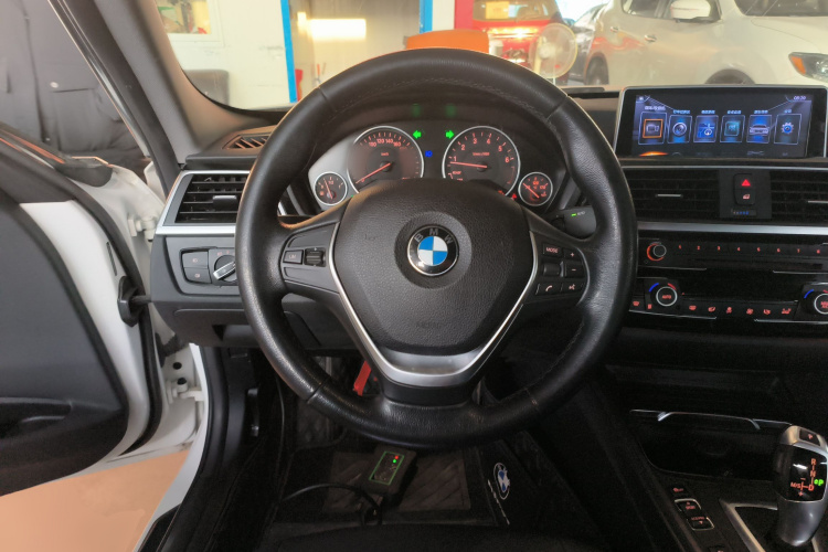 宝马3系 2017款 320Li 时尚型局部细节13