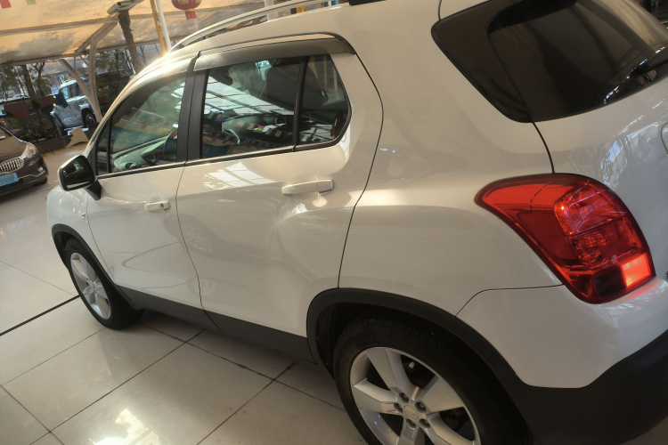 雪佛兰 创酷 2014款 1.4T 自动两驱舒适型车身外观4