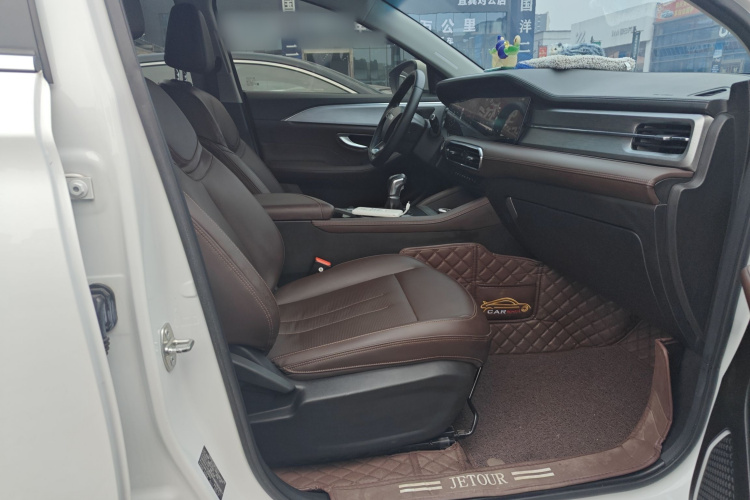 捷途X90 PLUS 2021款 1.5T 手动府邸 5座局部细节41