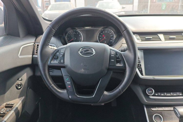 陆风X7 2015款 2.0T 全景尊贵版局部细节13