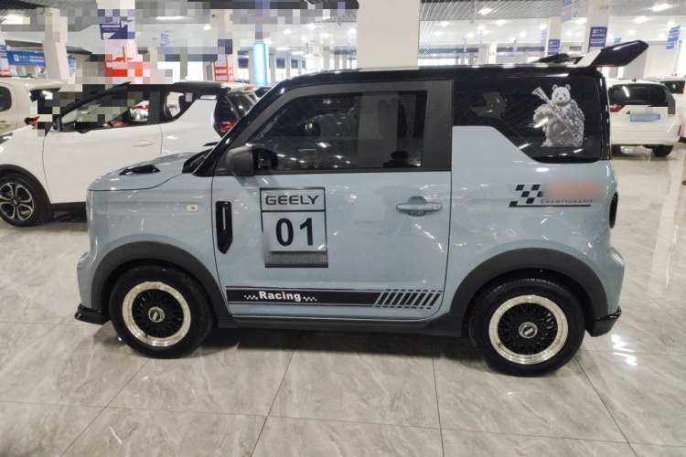 吉利银河 2024款 200km 熊猫卡丁车身外观4