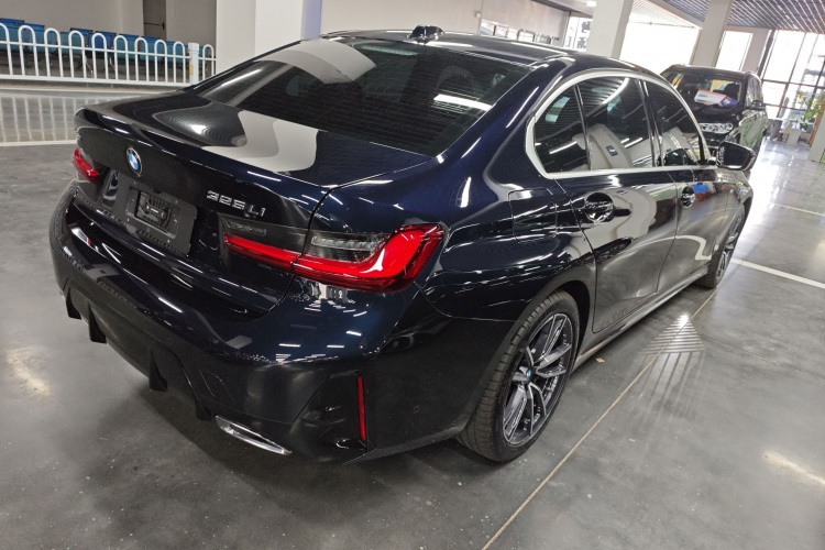 宝马3系 2025款 325Li M运动套装车身外观6005