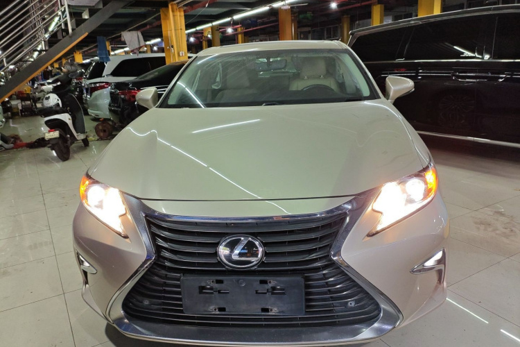 雷克萨斯ES 2015款 200 精英版车身外观6001