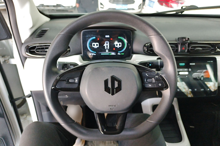 零跑汽车 零跑T03 2022款 玛瑙版中控内饰13