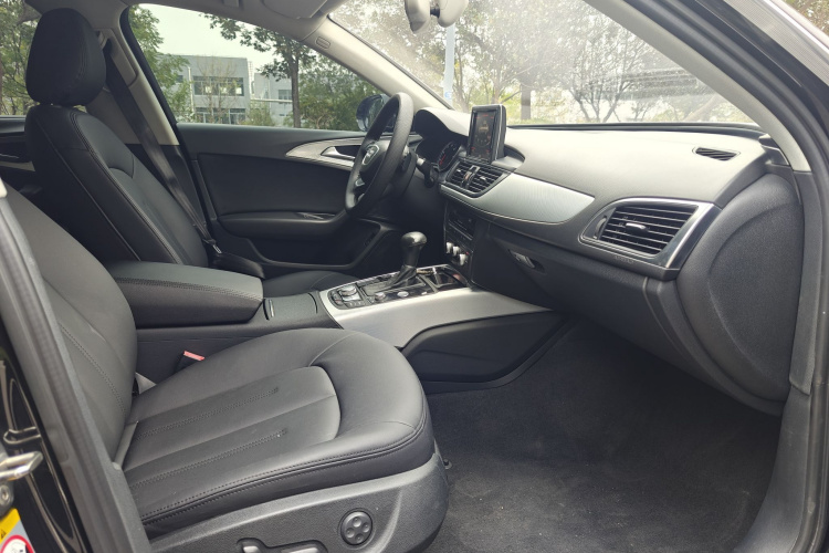 奥迪A6L 2014款 TFSI 标准型中控内饰7004
