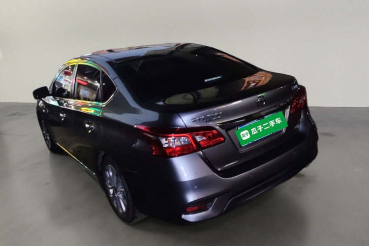 日产 轩逸 2021款 经典 1.6XL CVT豪华版车身外观5