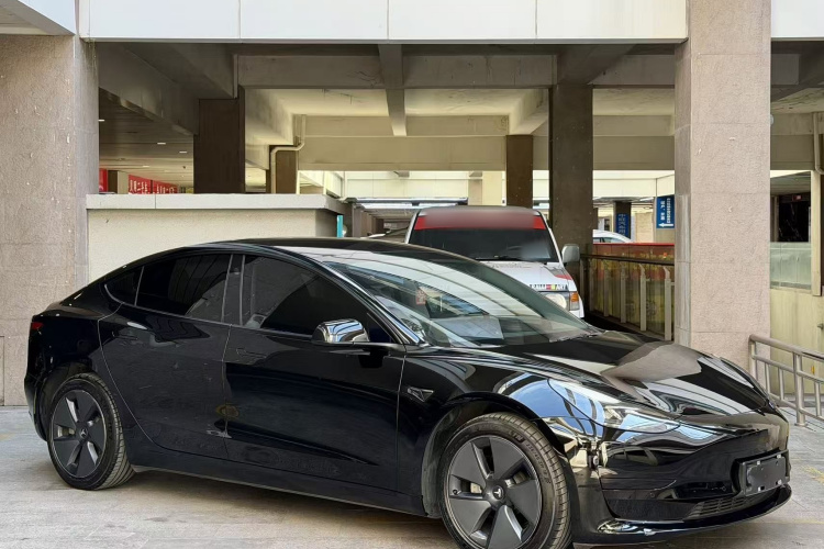 特斯拉 Model 3 2021款 标准续航后驱升级版 3D6车身外观3