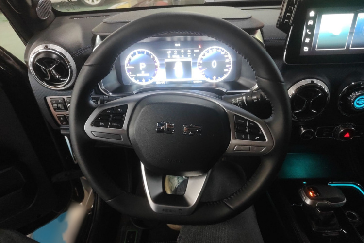 北京BJ40 2023款 2.0T 自动四驱城市猎人版侠客型局部细节13