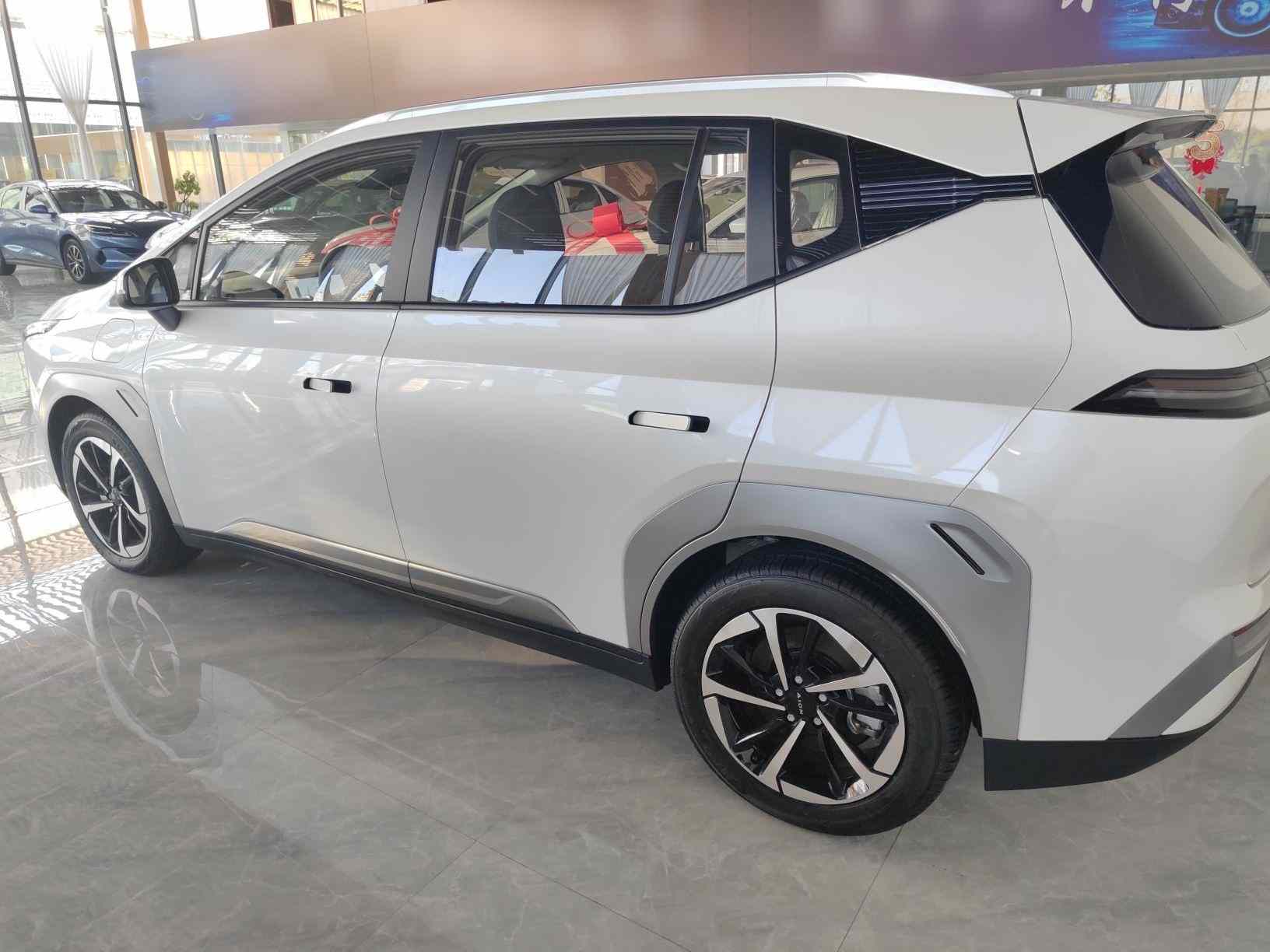 埃安 AION Y 2023款 Plus 510 乐享版(4)