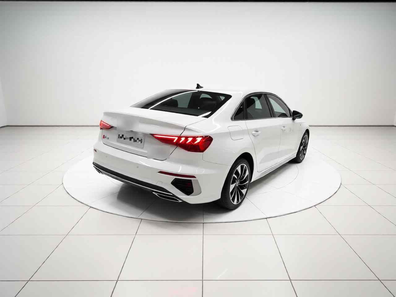 奥迪A3 2024款 A3L Limousine 35 TFSI 时尚运动型(5)