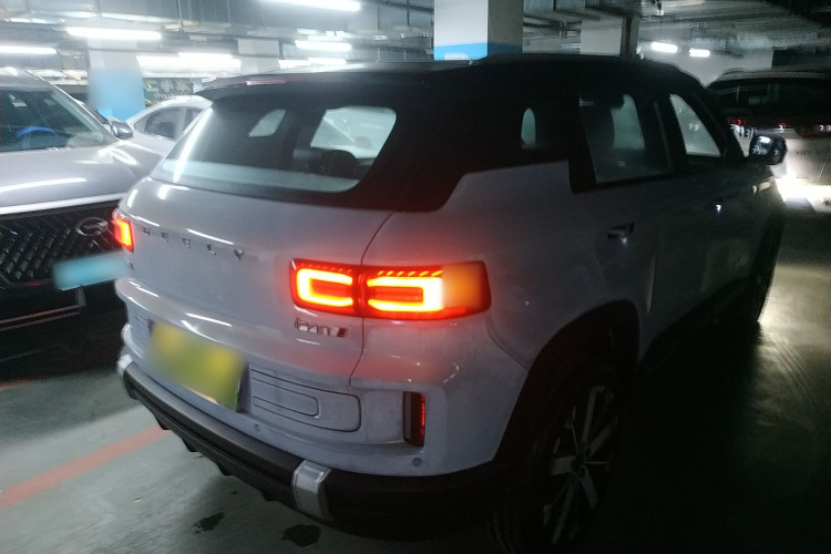 吉利汽车 吉利icon 2025款 玲珑 1.5TD 金喜版车身外观6005