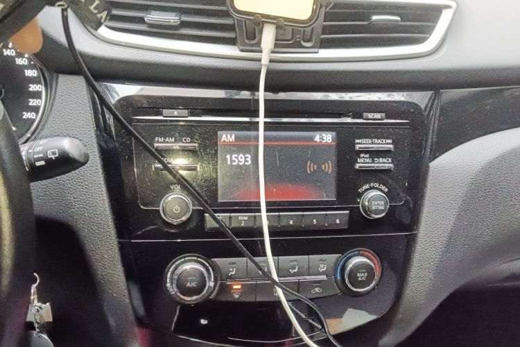 日产 逍客 2016款 2.0L CVT精英版局部细节16