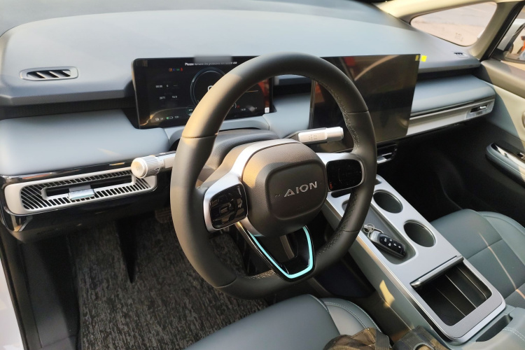埃安 AION Y 2023款 Plus 510 智领版中控内饰12
