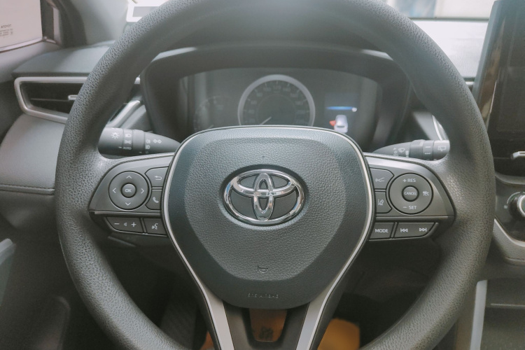 丰田 卡罗拉锐放 2022款 2.0L 豪华版车身外观6008