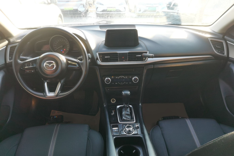 马自达3 昂克赛拉 2019款 云控版 三厢 1.5L 自动豪华型 国VI中控内饰12